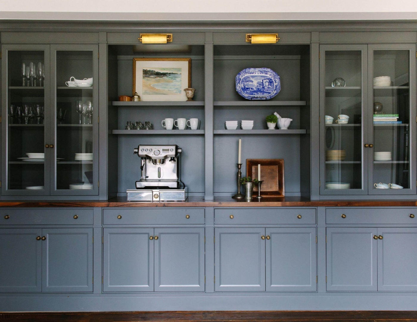 шкаф с сервантом для посуды