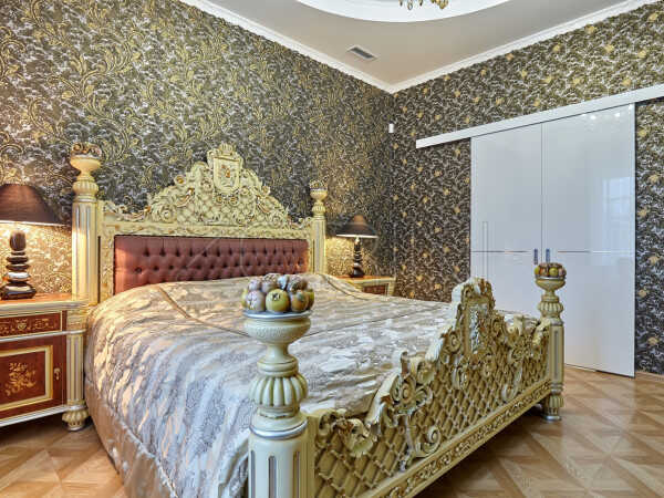 Мебель для спальни в стиле барокко - фото